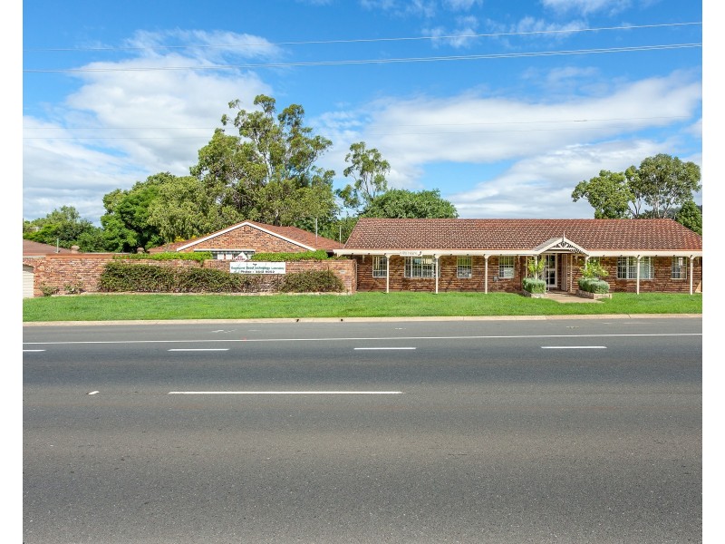 2 Stewart Street, Withcott QLD 4352