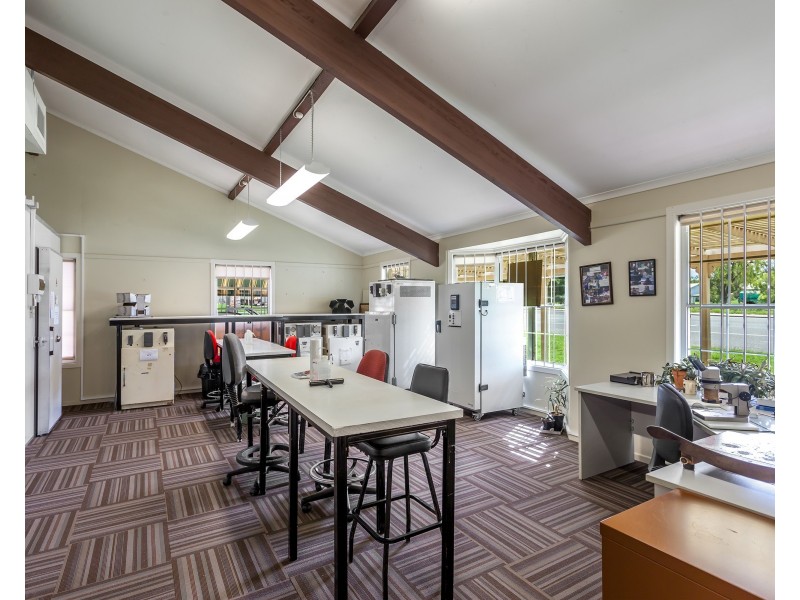 2 Stewart Street, Withcott QLD 4352