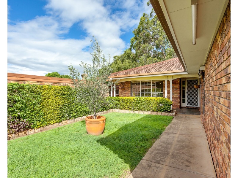 2 Stewart Street, Withcott QLD 4352