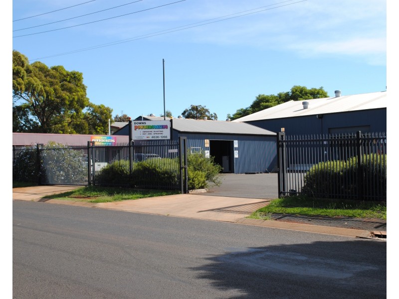 3-5 Yaldwyn Street, Harristown QLD 4350