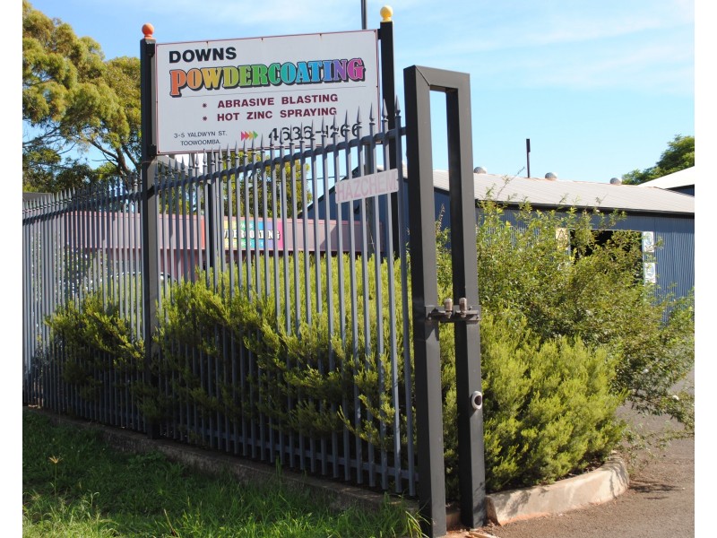 3-5 Yaldwyn Street, Harristown QLD 4350