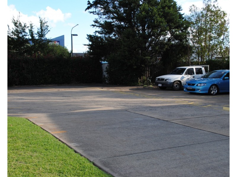 68 Neil Street (Car-parks), Toowoomba City QLD 4350