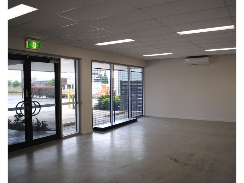 335 Taylor Street, Wilsonton QLD 4350