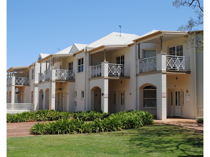 Suite 10, 120 Russell Street, Toowoomba City QLD 4350