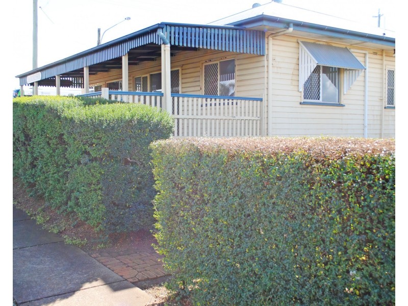 T2, 183A North Street, Rockville QLD 4350