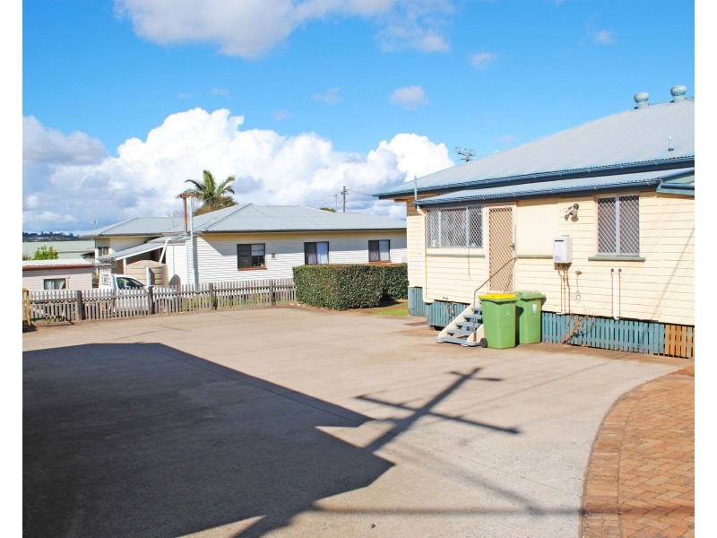 T2, 183A North Street, Rockville QLD 4350