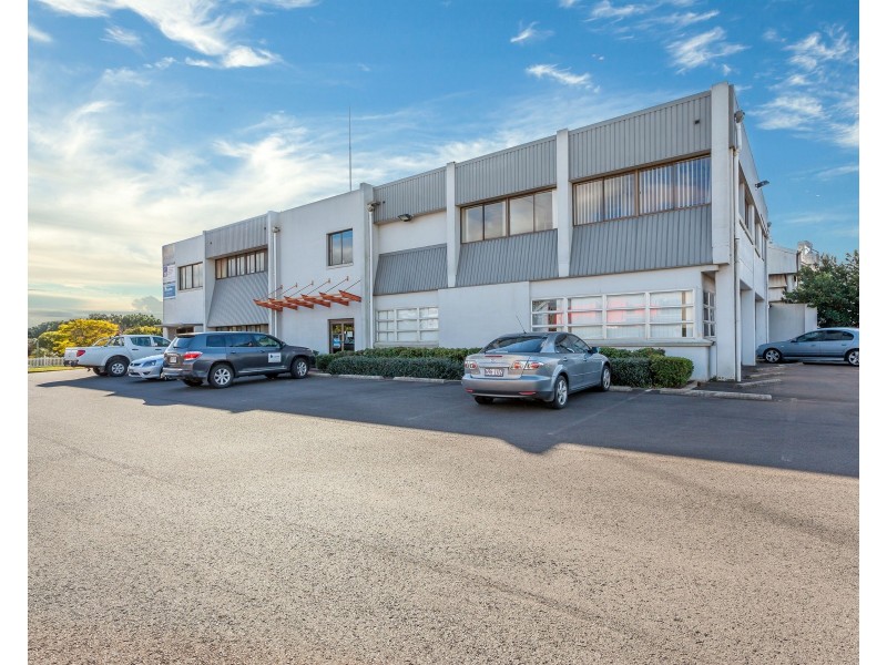 188-220 Anzac Avenue, Harristown QLD 4350