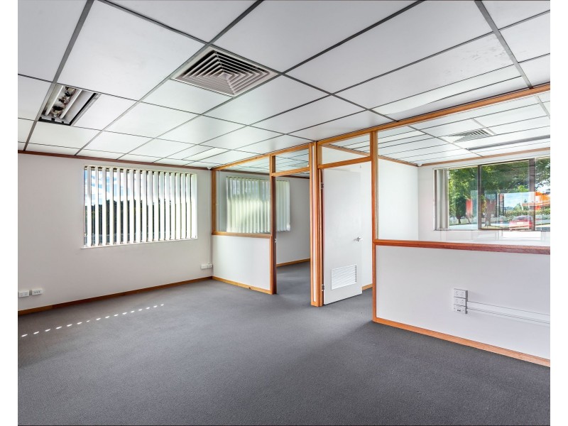 188-220 Anzac Avenue, Harristown QLD 4350