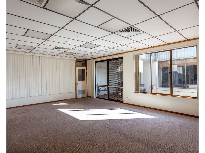 188-220 Anzac Avenue, Harristown QLD 4350