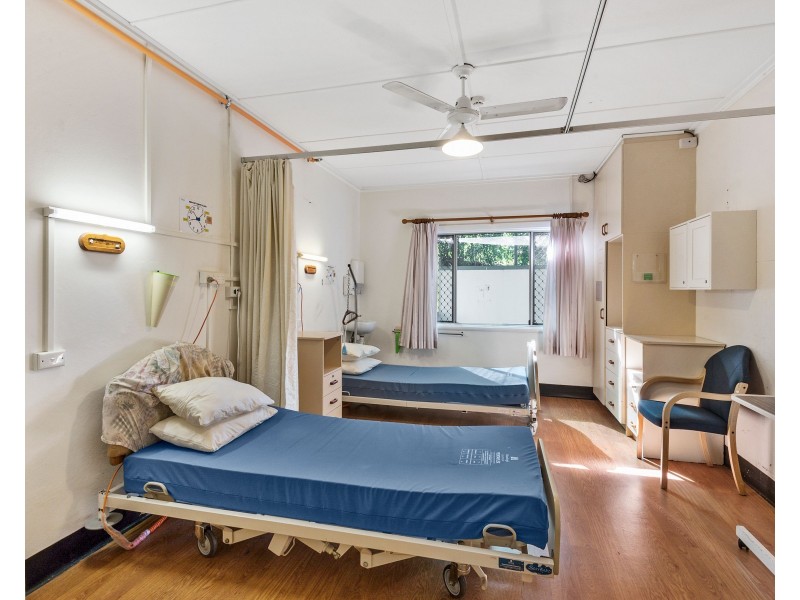 32 Tourist Road, East Toowoomba QLD 4350