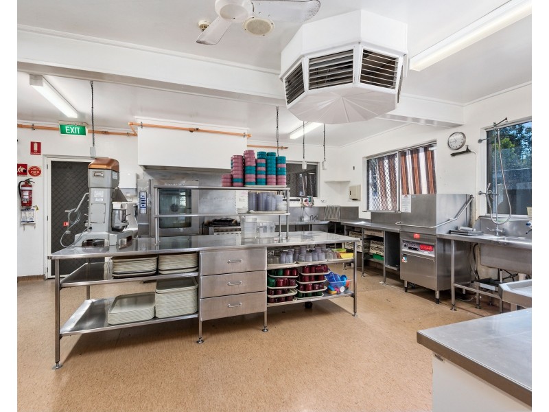 32 Tourist Road, East Toowoomba QLD 4350