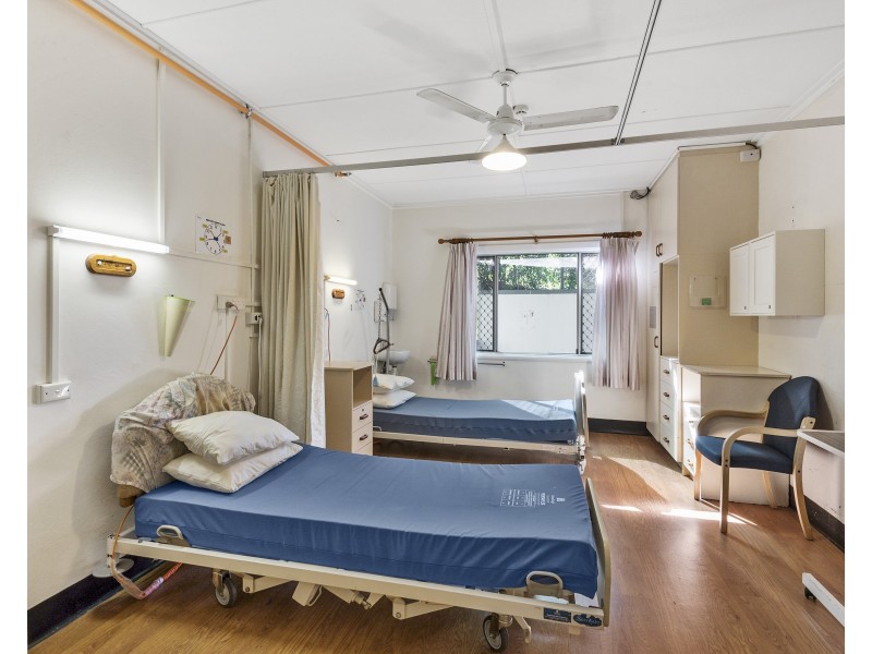 32 Tourist Road, East Toowoomba QLD 4350