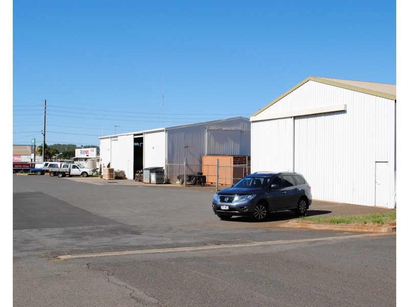 Shed 4, 388 Taylor Street, Wilsonton QLD 4350