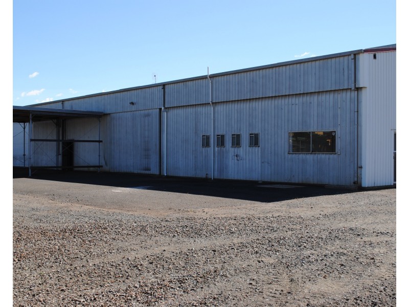 Shed 4, 388 Taylor Street, Wilsonton QLD 4350