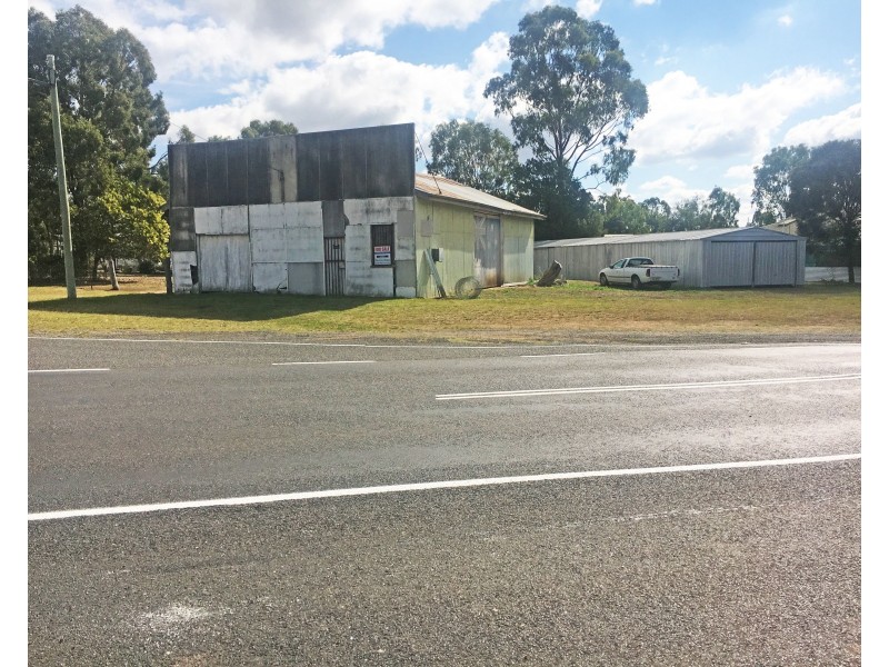 16 Main Street, Maidenwell QLD 4615