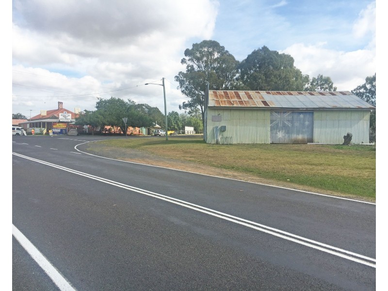 16 Main Street, Maidenwell QLD 4615