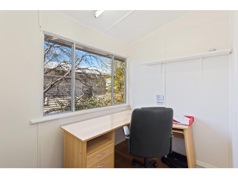 165 Russell Street, Newtown QLD 4350