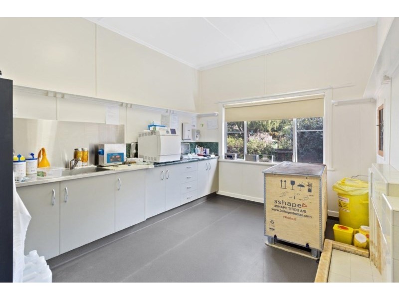 165 Russell Street, Newtown QLD 4350