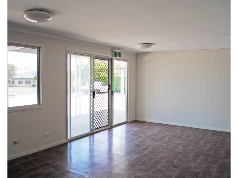 T1, 13-15 Carroll Street, Wilsonton QLD 4350