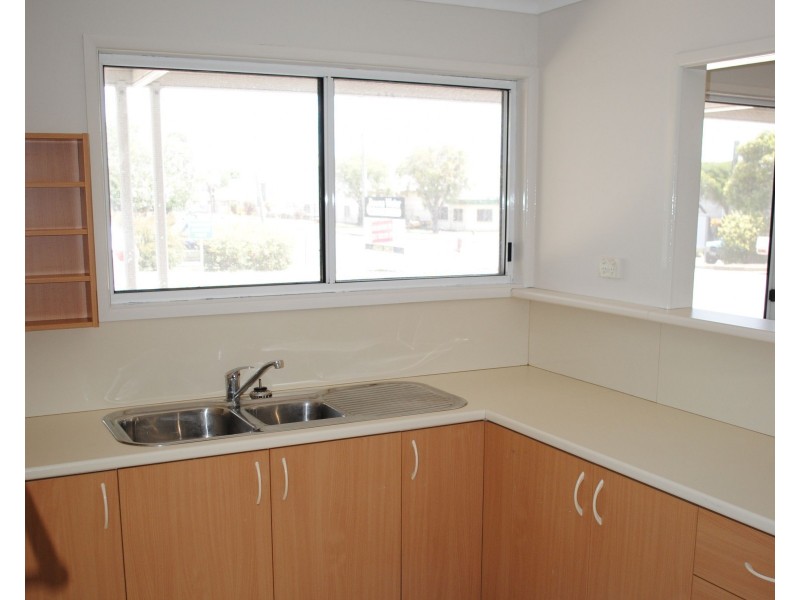 T1, 13-15 Carroll Street, Wilsonton QLD 4350