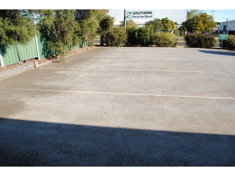 T1, 13-15 Carroll Street, Wilsonton QLD 4350