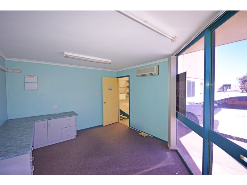 L6,U13,489-491 South Street, Harristown QLD 4350