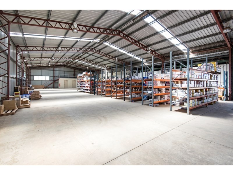 1 Tews Court, Wilsonton QLD 4350