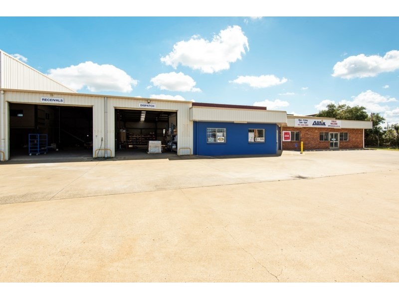 1 Tews Court, Wilsonton QLD 4350