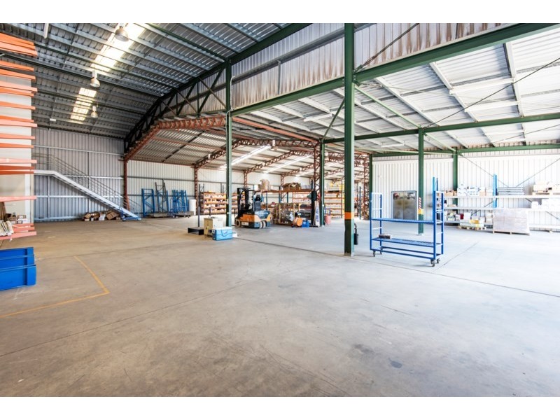 1 Tews Court, Wilsonton QLD 4350