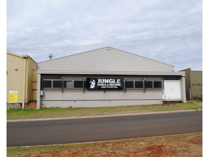 12 Makepeace Street, Rockville QLD 4350