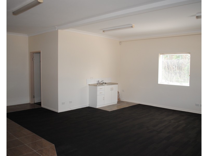 Units 1and 2, 11 Molloy Street, Torrington QLD 4350