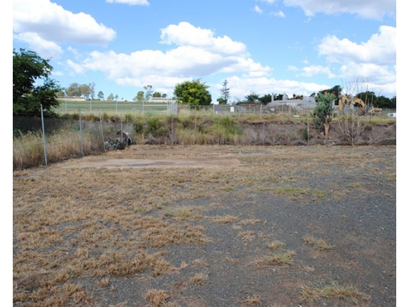 T3, 362 Anzac Avenue, Harristown QLD 4350
