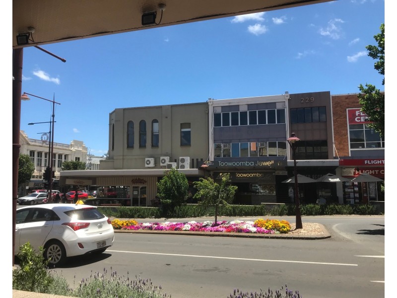 Lvl 1, S.3, 440 Ruthven Street, Toowoomba City QLD 4350