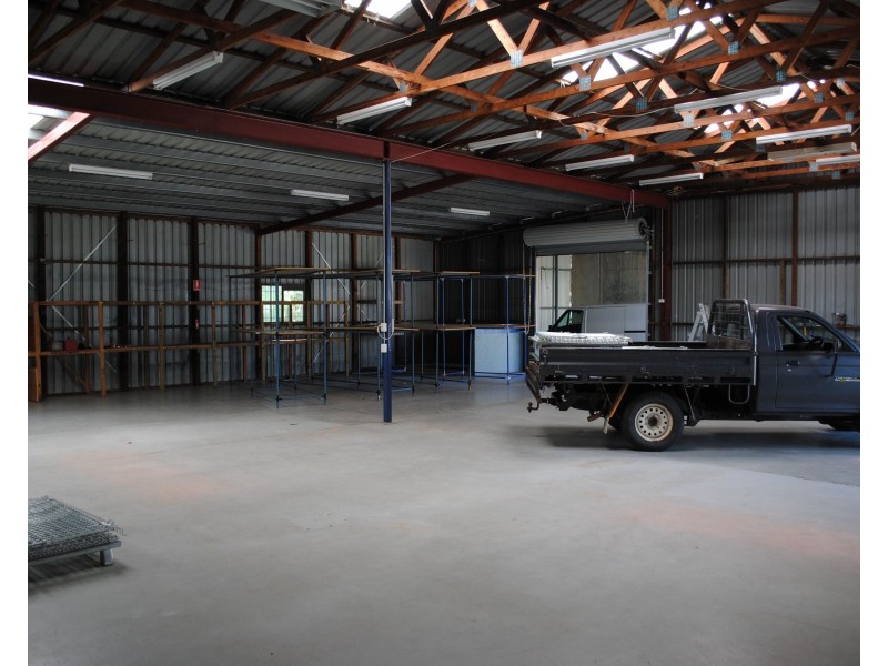 6 Stradbroke Street, Rockville QLD 4350