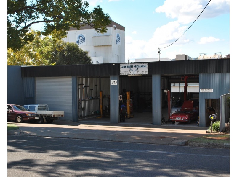70 Mort Street, North Toowoomba QLD 4350