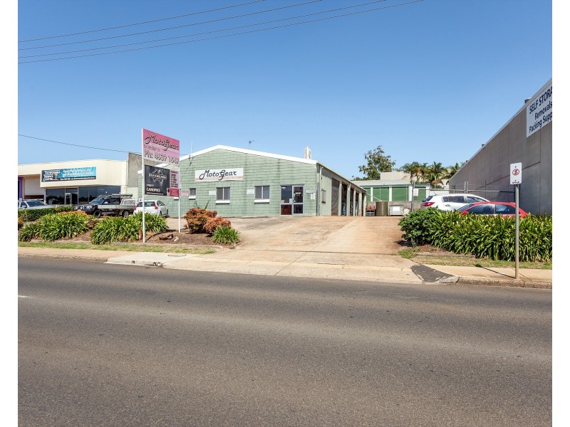 19 Pechey Street, South Toowoomba QLD 4350