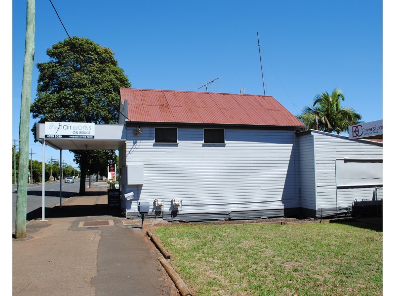 241-249 Bridge Street and 34 Hillview Avenue, Newtown QLD 4350