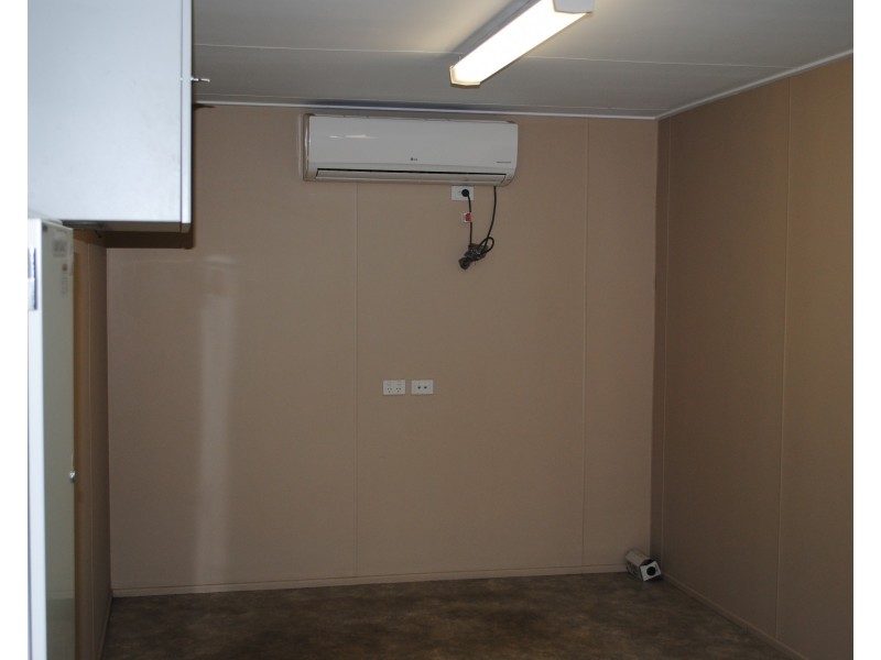 Shed 6, 388 Taylor Street, Wilsonton QLD 4350