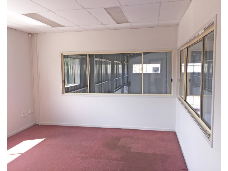 361 Taylor Street, Wilsonton QLD 4350