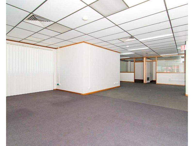 T3-T4, 218 Anzac Avenue, Toowoomba City QLD 4350