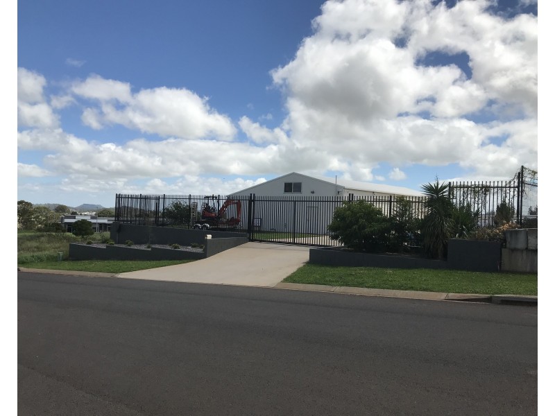 Tenancy 1, 5 Croft Crescent, Harristown QLD 4350