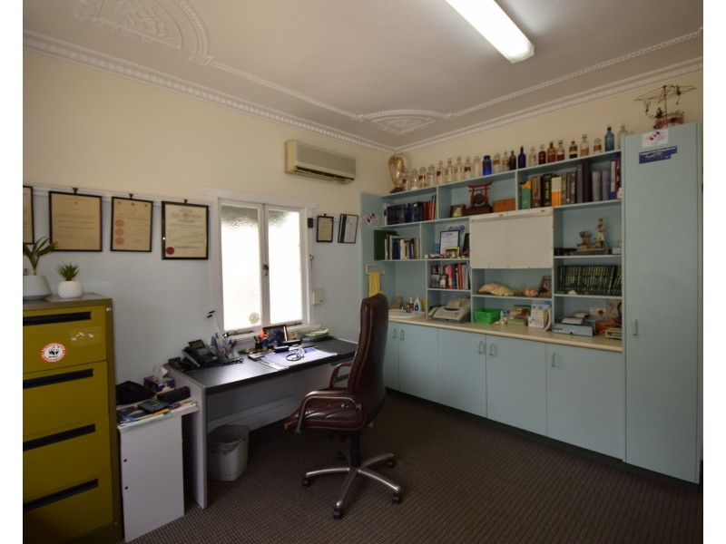 24 Herries Street, East Toowoomba QLD 4350