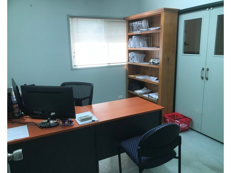 Suite 10, 2-4 Plaza Circle, Highfields QLD 4352