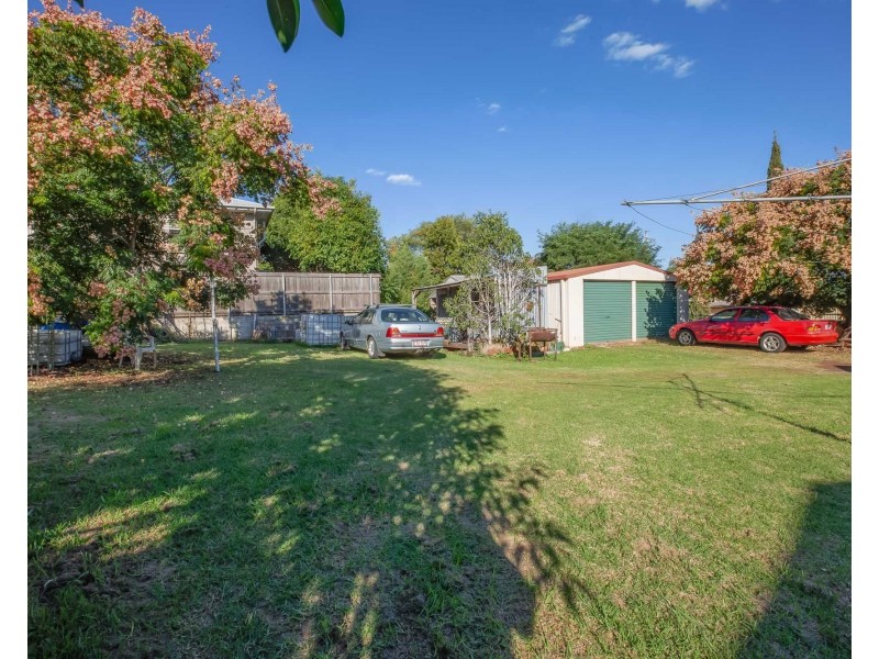 130 Ruthven Street, Harlaxton QLD 4350
