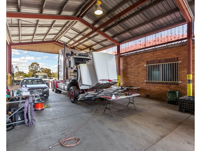 187 Bridge Street, Oakey QLD 4401