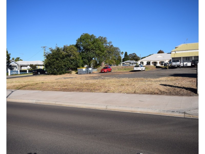 19 Isabel Street, Toowoomba City QLD 4350