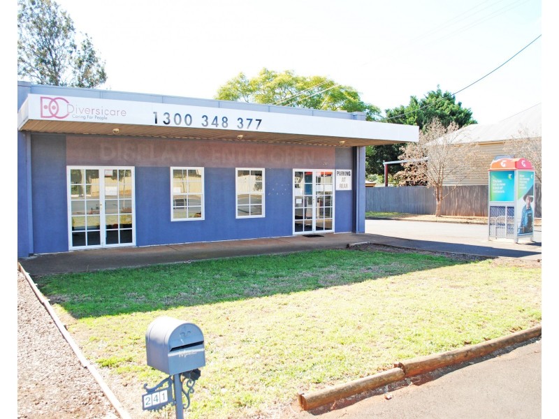241 Bridge Street, Toowoomba City QLD 4350