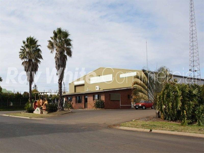 84 Warwick Street, Harristown QLD 4350