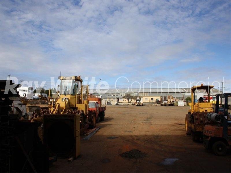 84 Warwick Street, Harristown QLD 4350