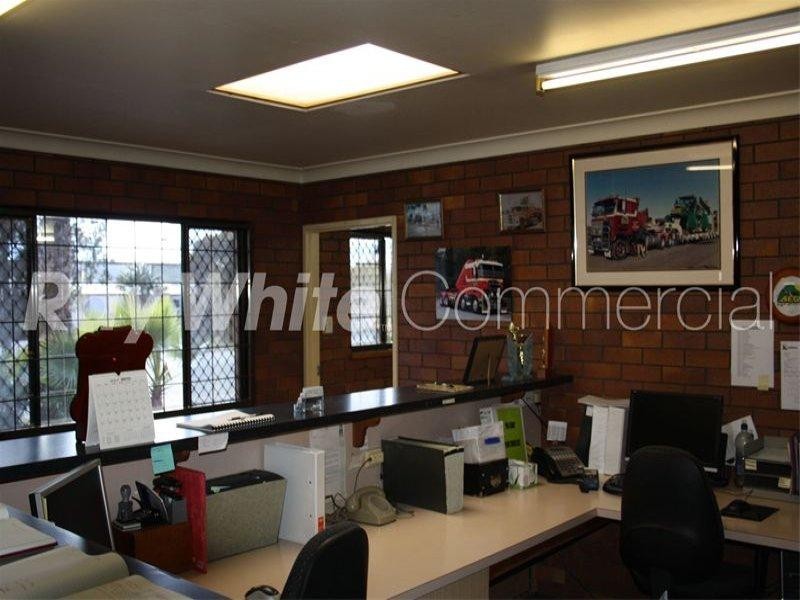 84 Warwick Street, Harristown QLD 4350